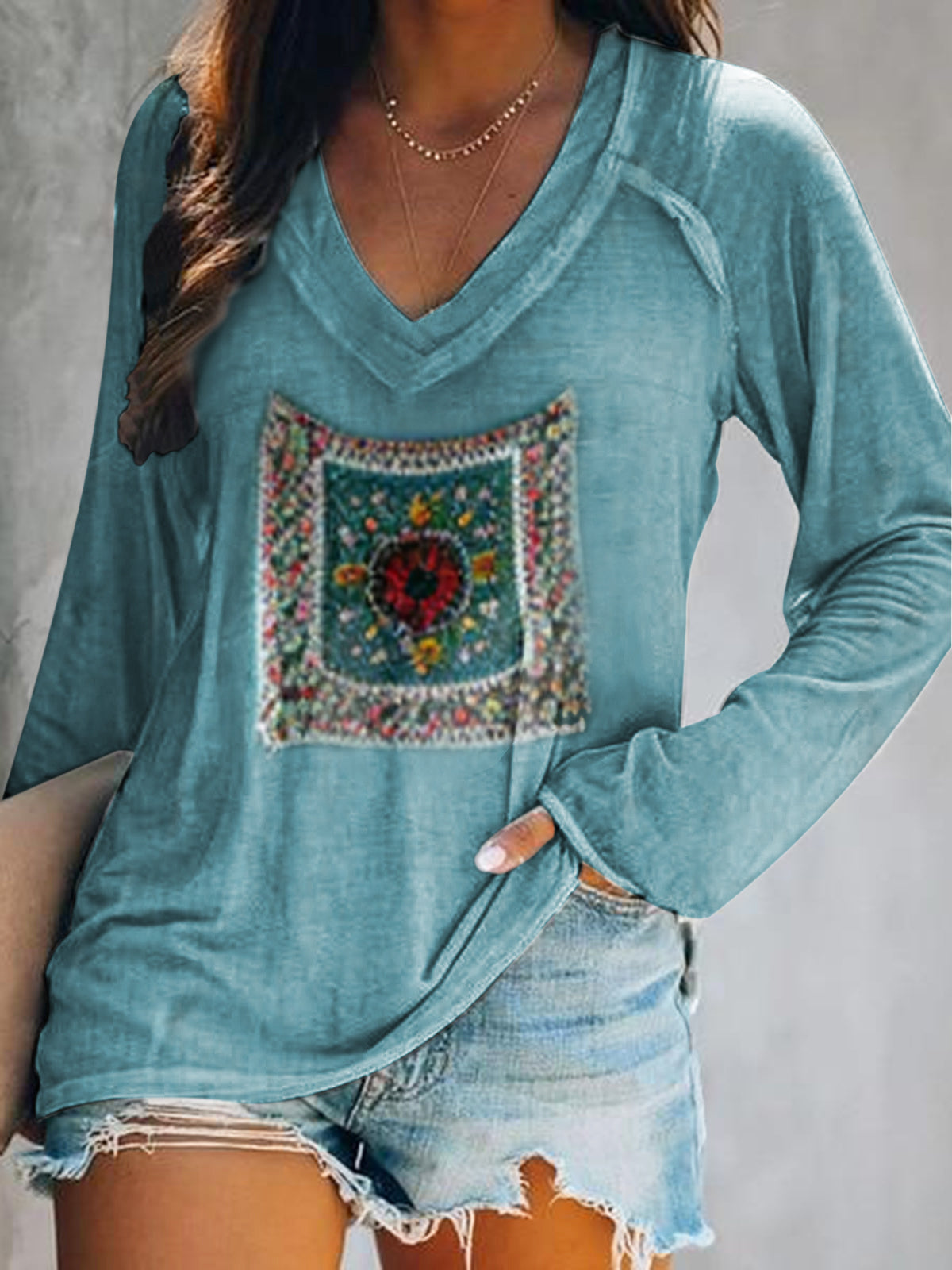 Women's Casual Vintage Ethnic Floral Art Print V Neck Long Sleeve Tops