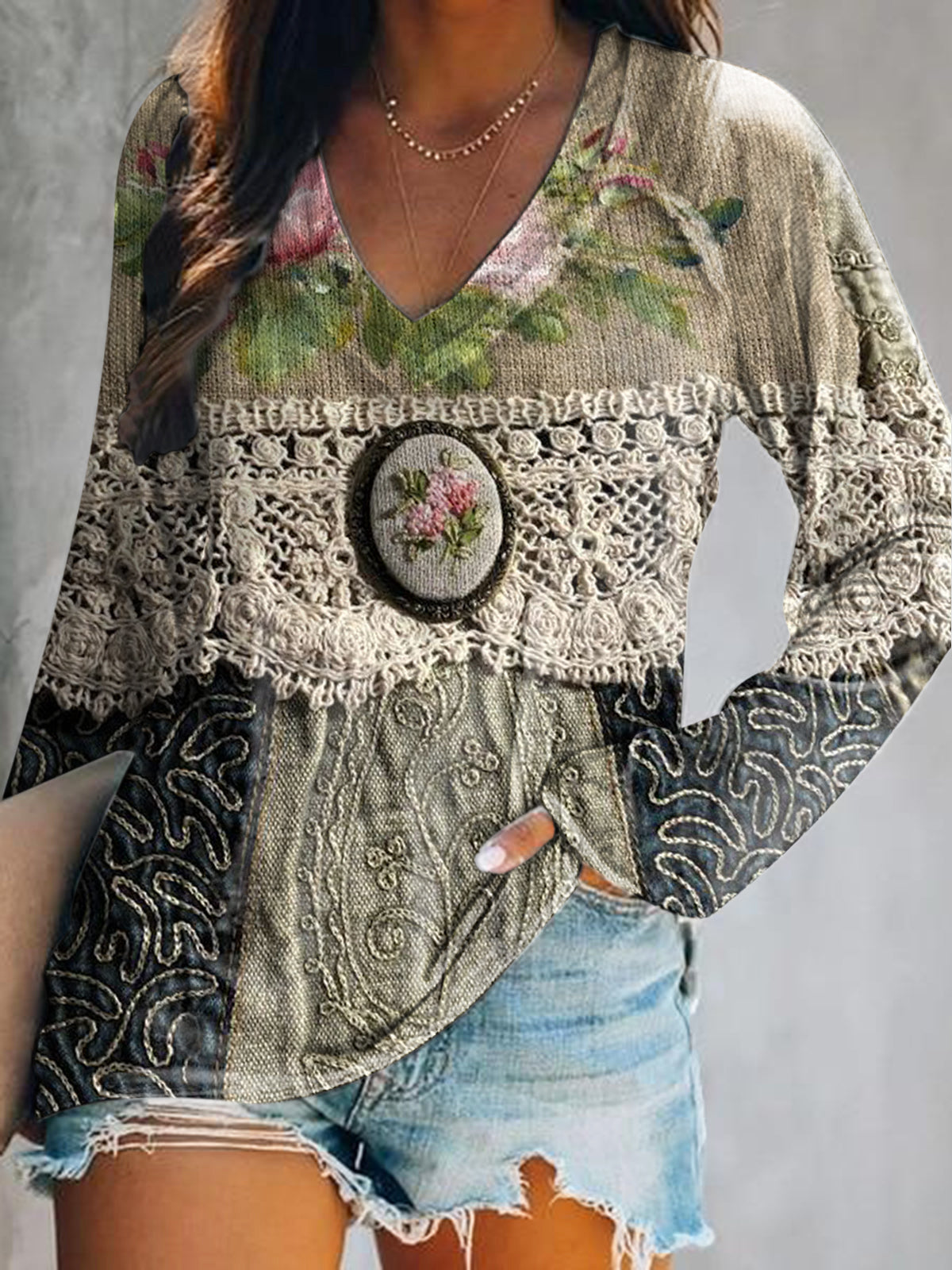 Women's Casual Vintage Floral Collage Art Print V Neck Long Sleeve Top