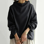 ER | Maglia nera con scollo rotondo oversize