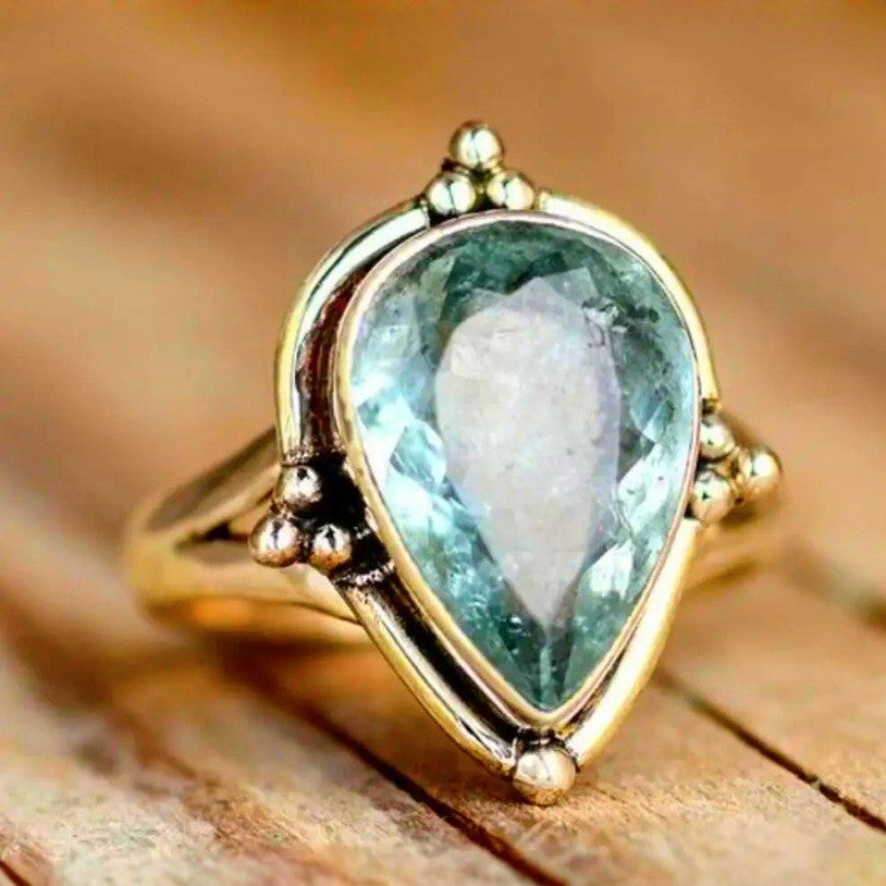 Anello classico dal fascino senza tempo