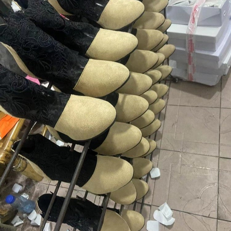 Stivali Ortopediche Chic dal Design Unico