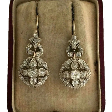 Orecchino elegante per ogni occasione