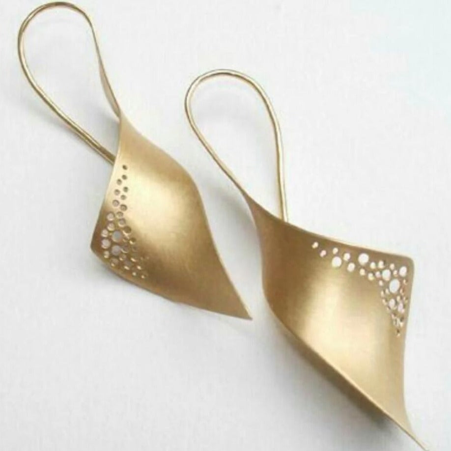 Oro Orecchino stupendo per uso quotidiano