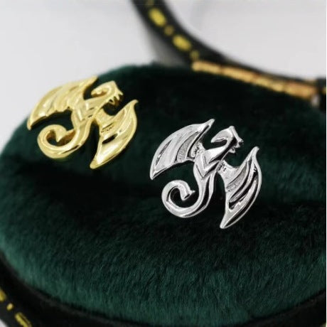 Oro Orecchino artigianale delicato