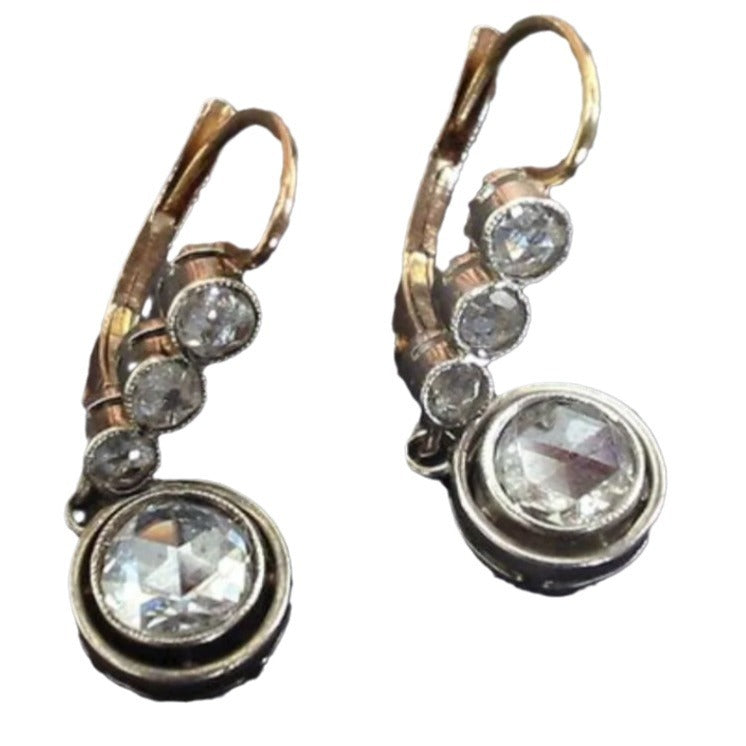 Orecchino vintage fatto a mano