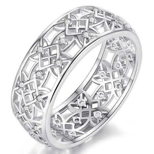 Anello bellissimo con stile unico