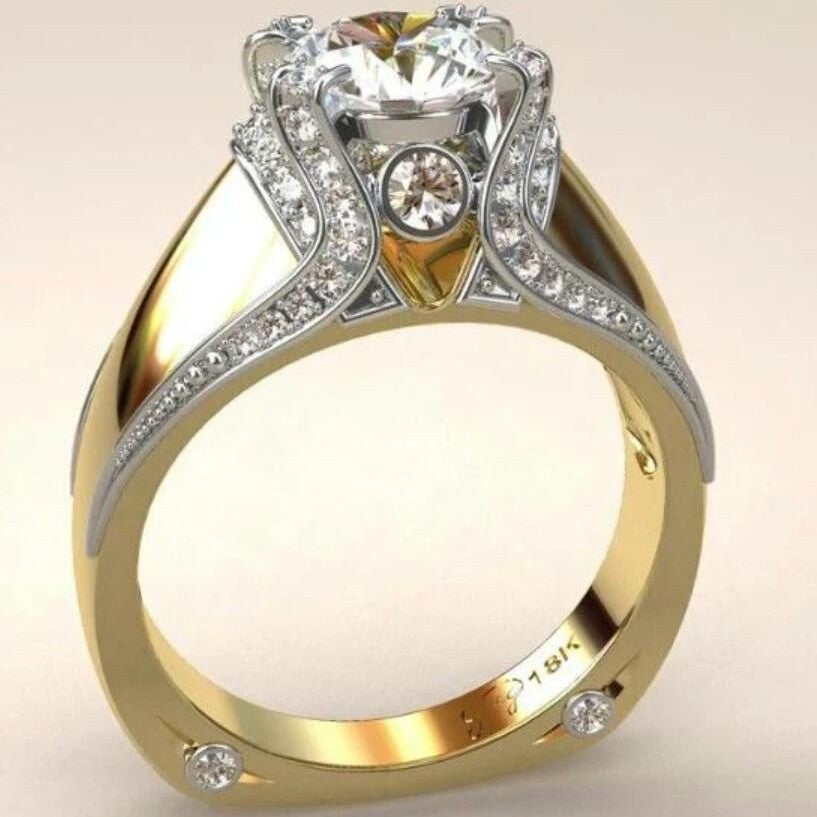 Anello bellissimo con stile unico