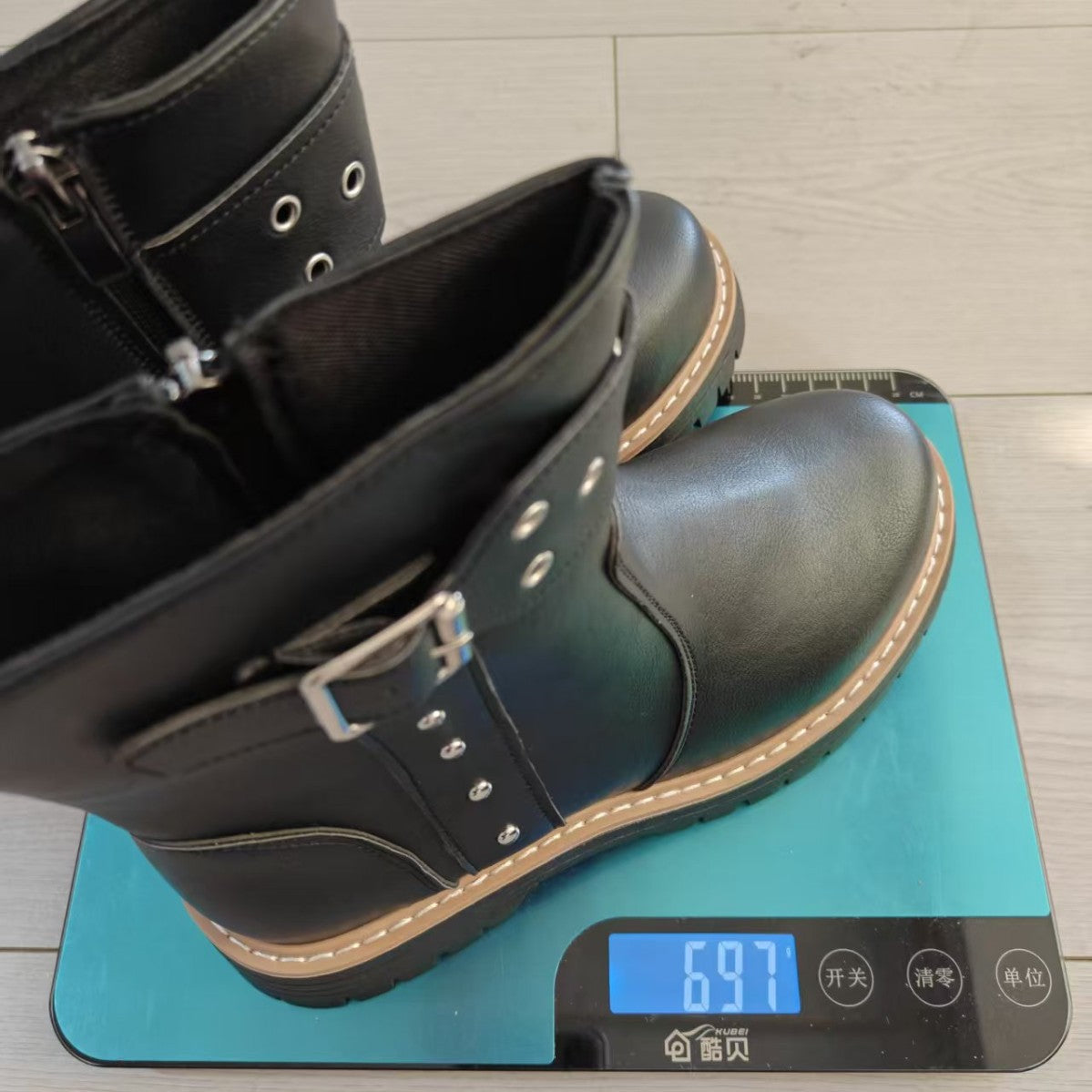 Stivali Ortopediche Chic dal Design Unico