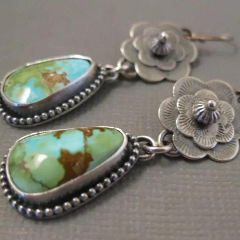 Orecchino vintage fatto a mano