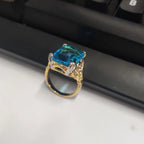 Anello bellissimo con stile unico
