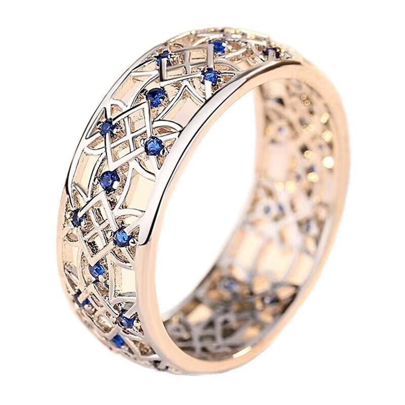 Anello bellissimo con stile unico