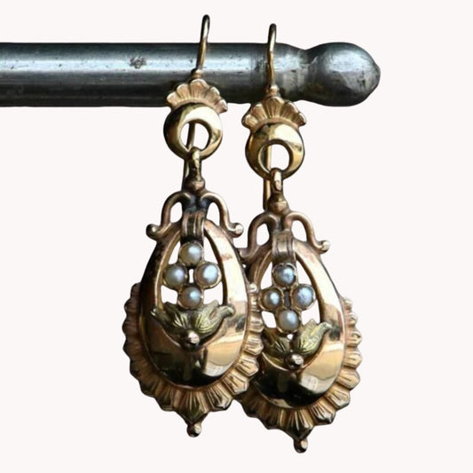 Perla Orecchino classico dal fascino senza tempo