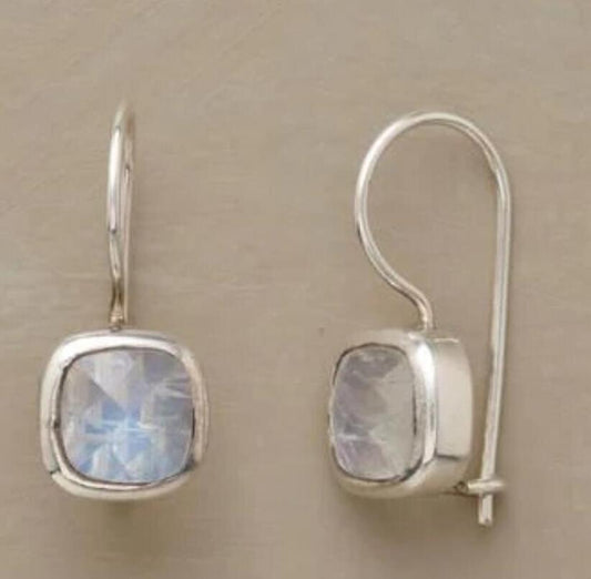 Orecchino romantico per momenti speciali