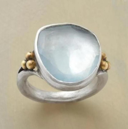 Anello bellissimo con stile unico