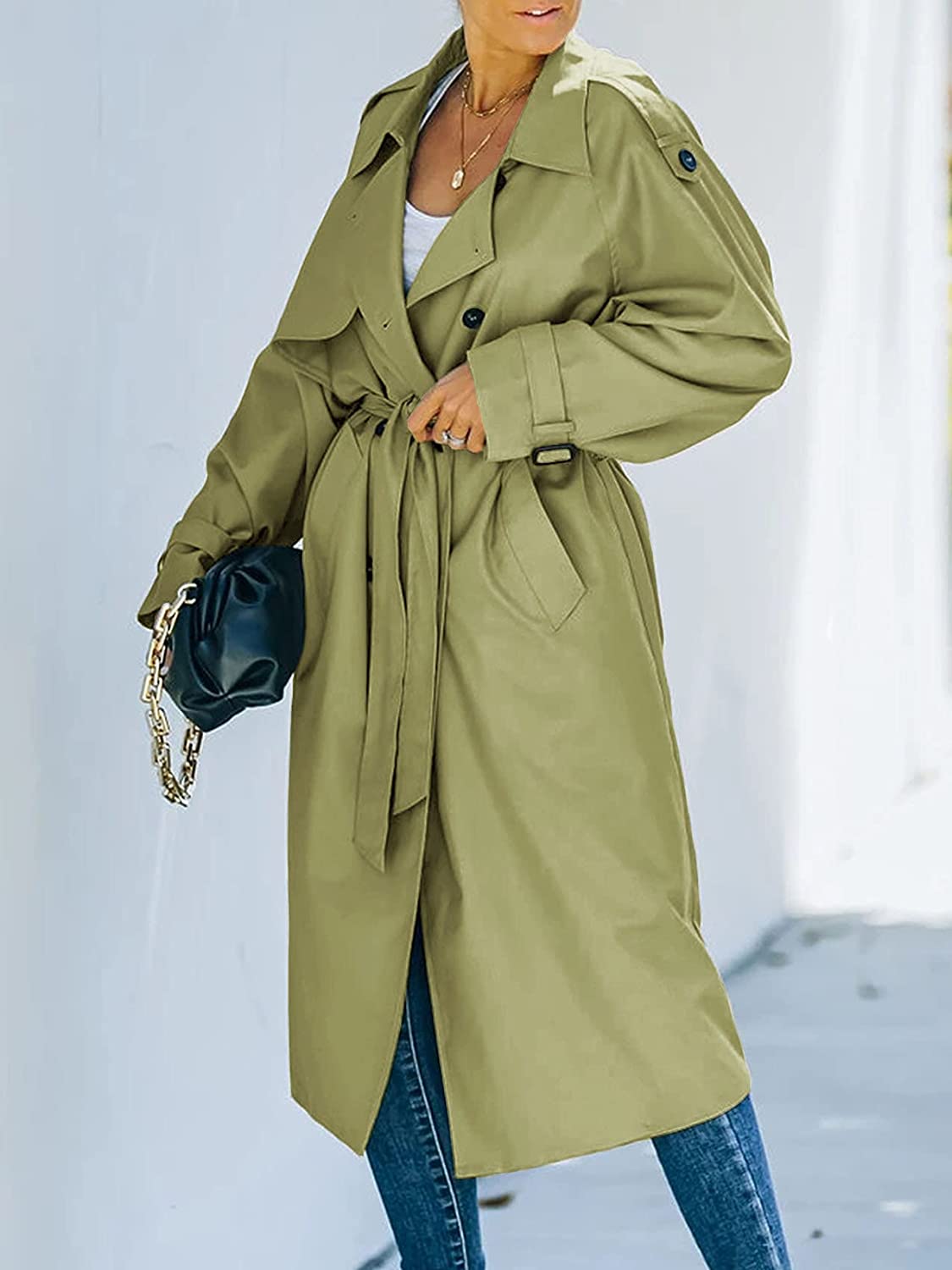 Iyana | Effortless and Classy winter Coat
